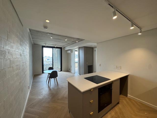 2 Bedroom Property for Sale in Sea Point Western Cape